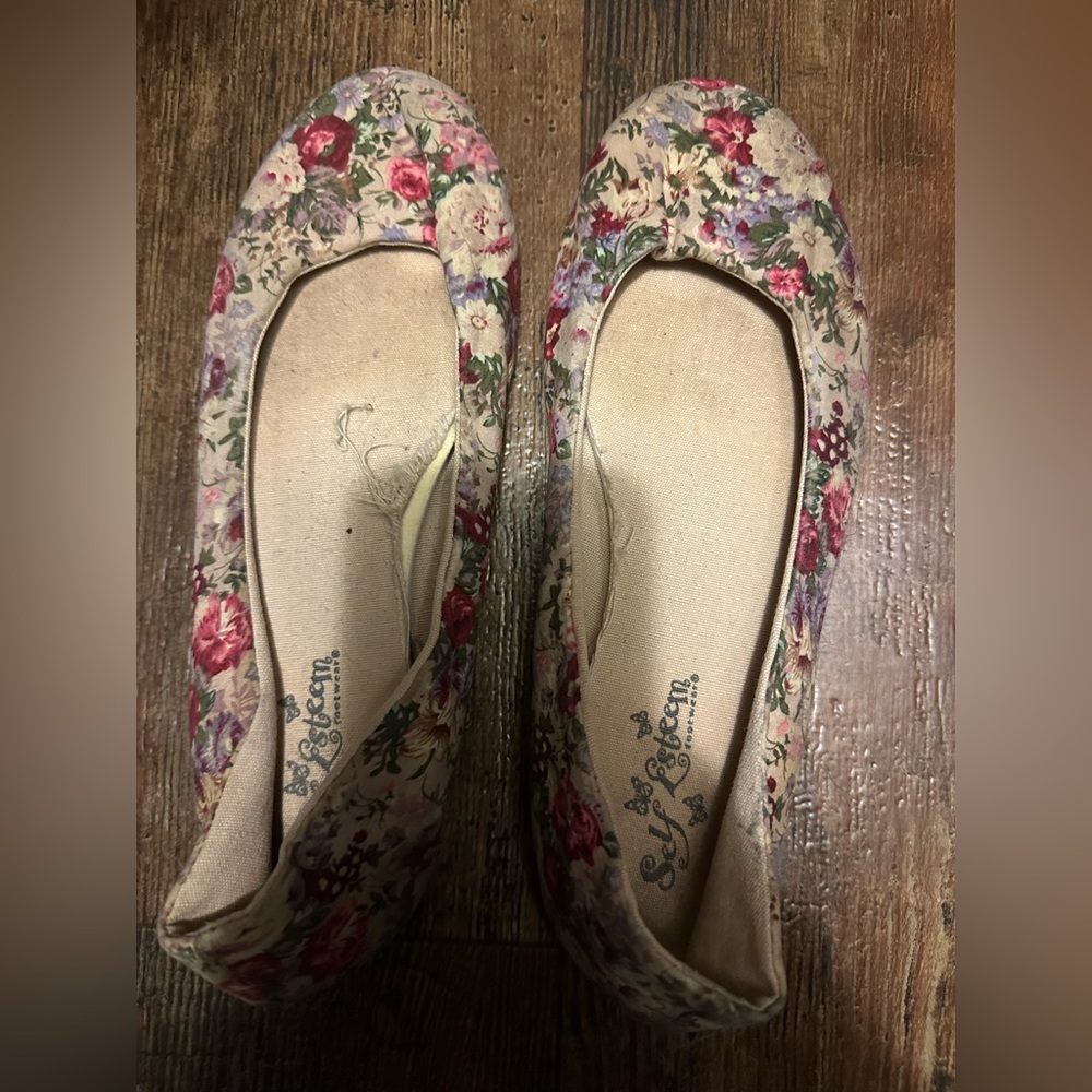 Vintage self esteem flats‎